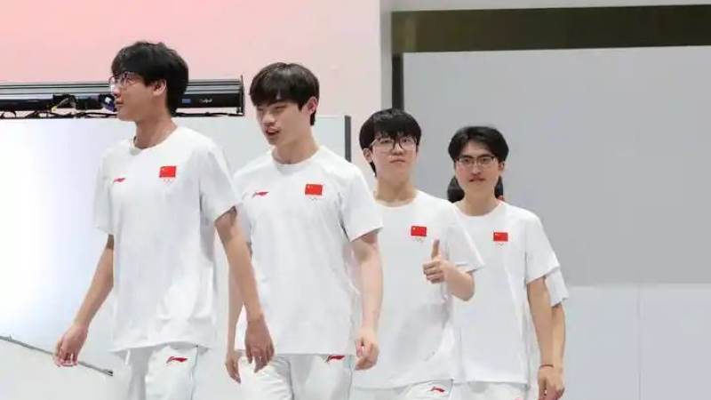 LOL全球总决赛赛事商业化与生态发展